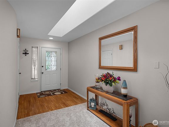 4th image of 340 E Hiawatha Boulevard