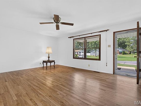 5th image of 2534 Baltusrol Dr