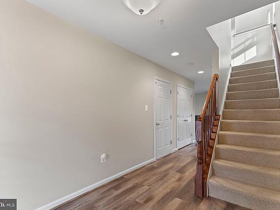 5th image of 22704 Ventura Way