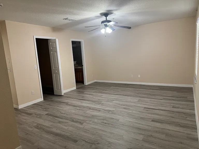 235 Glowing Peace Ln #235 — Photo 19