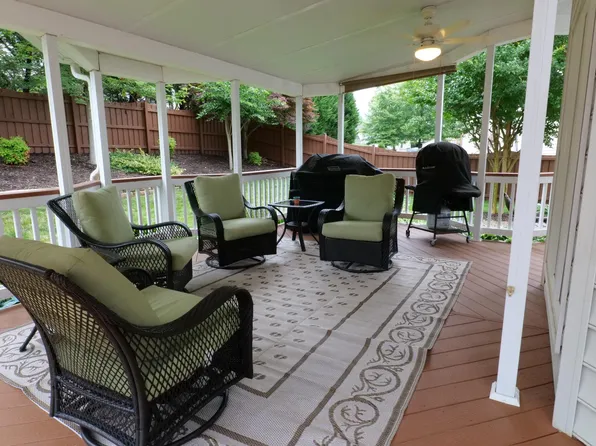 1938 Powells Landing Cir, Woodbridge, VA 22191