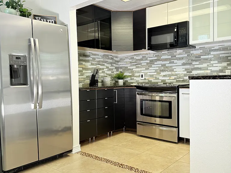 7980 Mission Center Ct #E — Photo 9