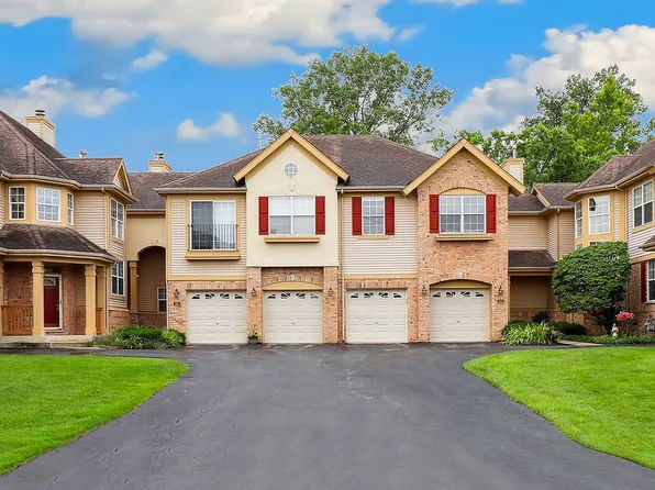 63 Spyglass Cir, Palos Heights, IL 60463