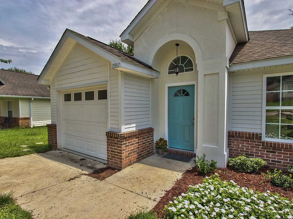 1st image of 2917 Alexis Ln