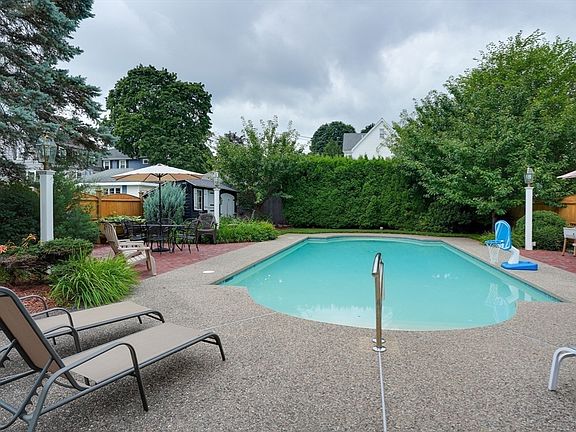 2nd image of 166 Waverly Ave