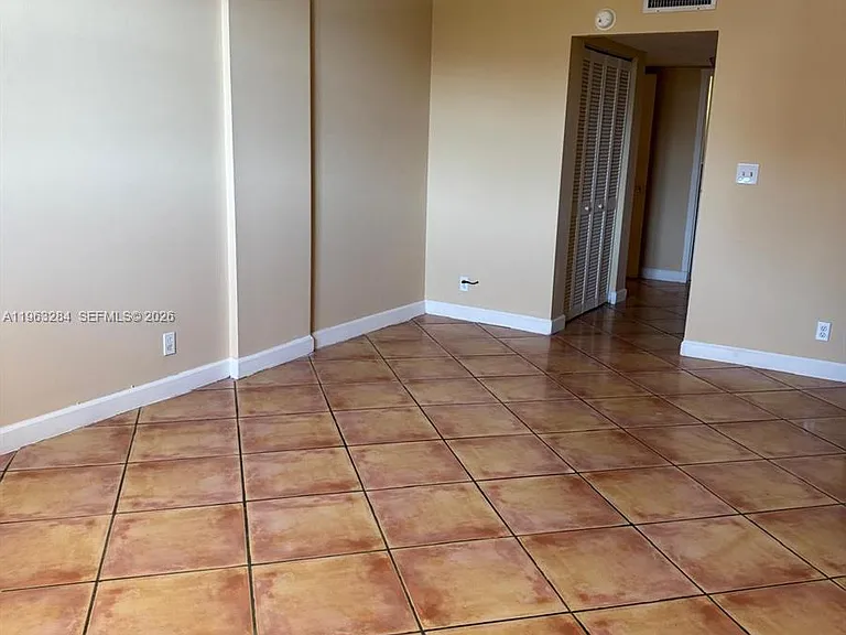 1900 Diana Dr #3C — Photo 13