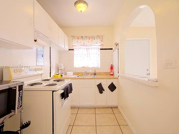 5th image of 2651 NW 13th St APT 50