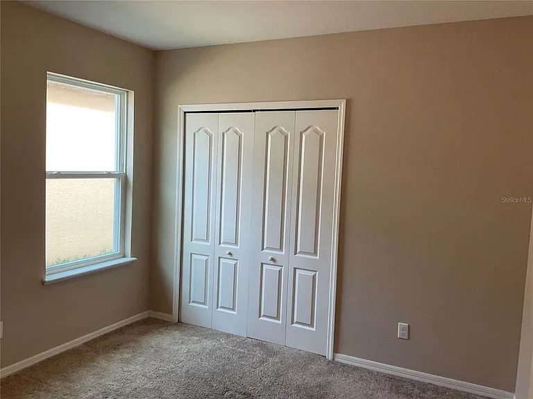101 Hurst Ct — Photo 12