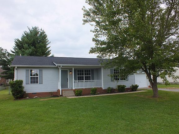 2nd image of 304 Summer Dr