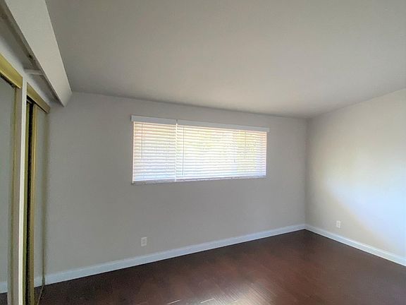 4th image of 701 Lepere Ave #G
