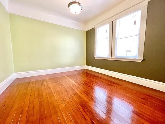 3rd image of 47 Lexington St