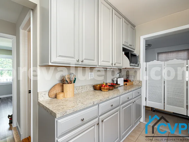 8627 Park Ave — Photo 12