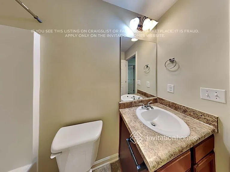 2450 Freemont St — Photo 19