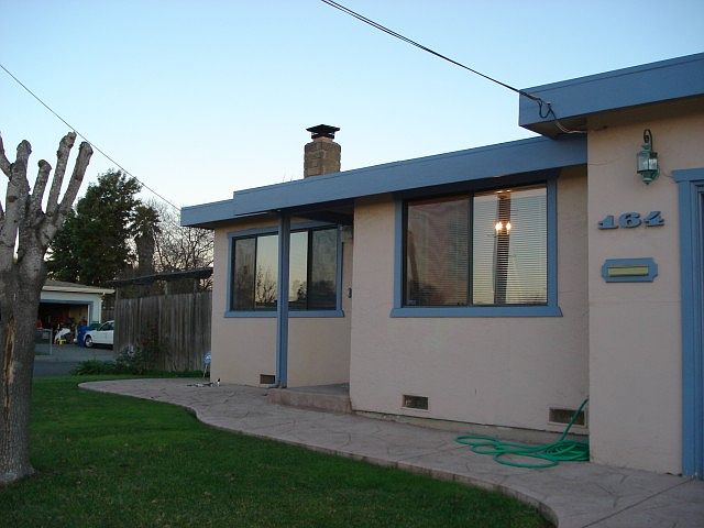 1st image of 164 Jeffrey Dr