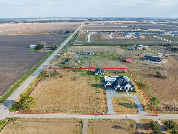 4th image of 4821 Walters Rd