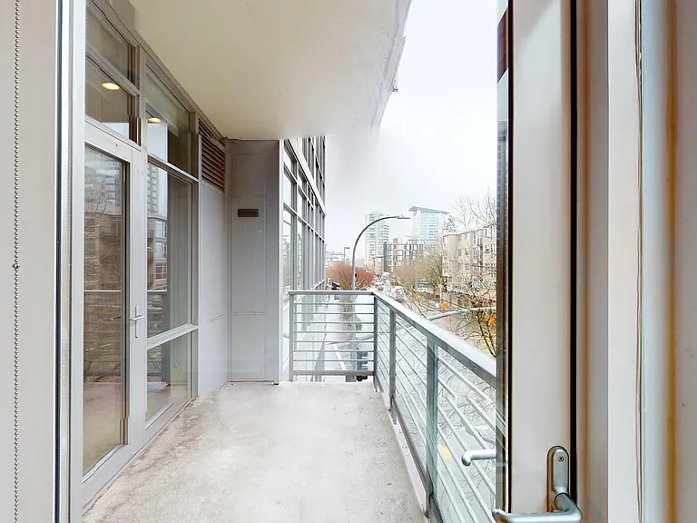 Ashton Bellevue — Photo 39