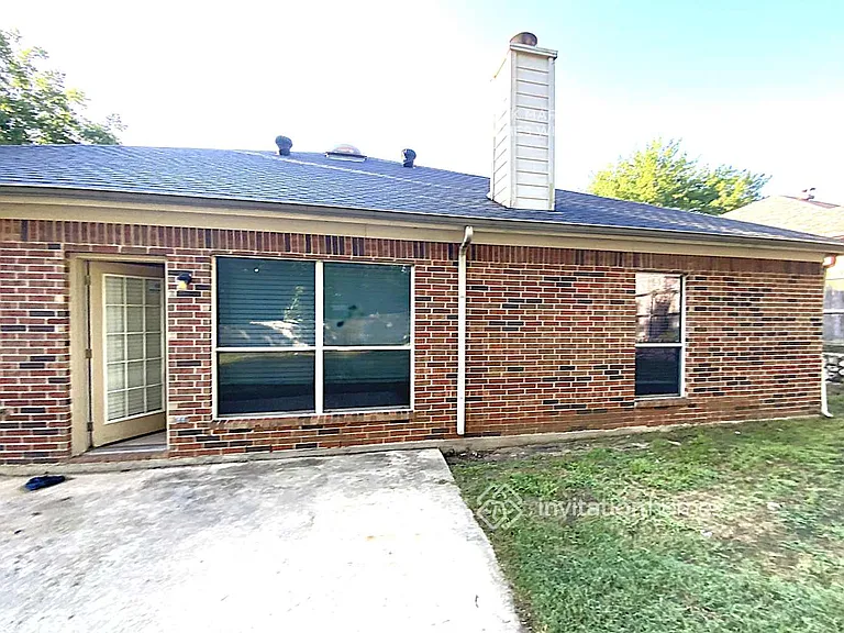 2218 Summer Brook Dr — Photo 10