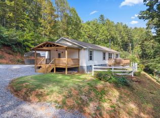 70 Roylston Rd, Franklin, NC 28734