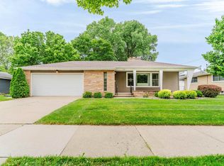 1947 McCurdy St, Oshkosh, WI 54902