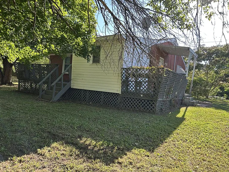 1229 Indiana Ave — Photo 11