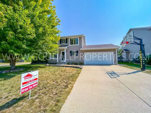 335 SE Carefree Ln, Waukee, IA 50263