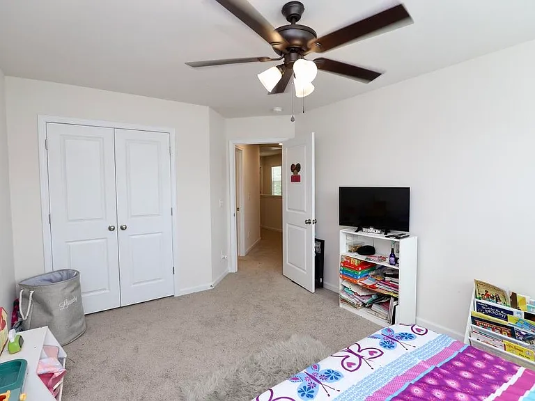 1049 Crescent Moon Loop — Photo 50