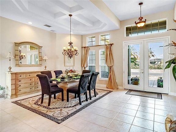 5th image of 6461 Everingham Ln