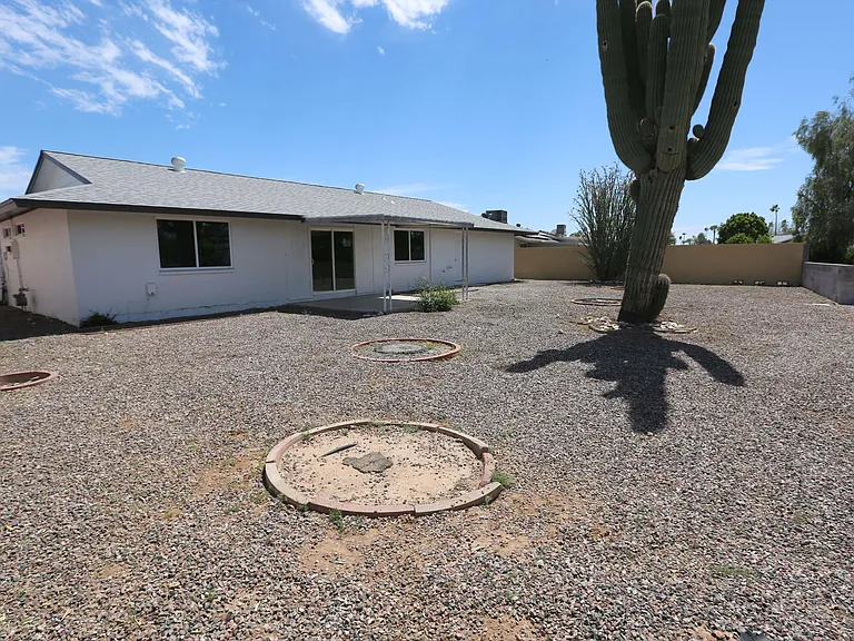 10631 W Salem Dr — Photo 33