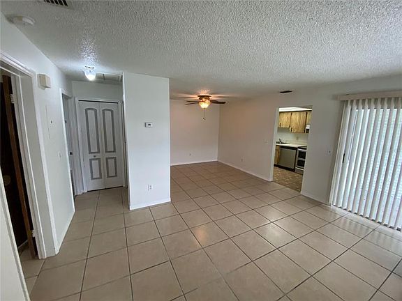 2nd image of 3251 Bloomingdale Villas Ct