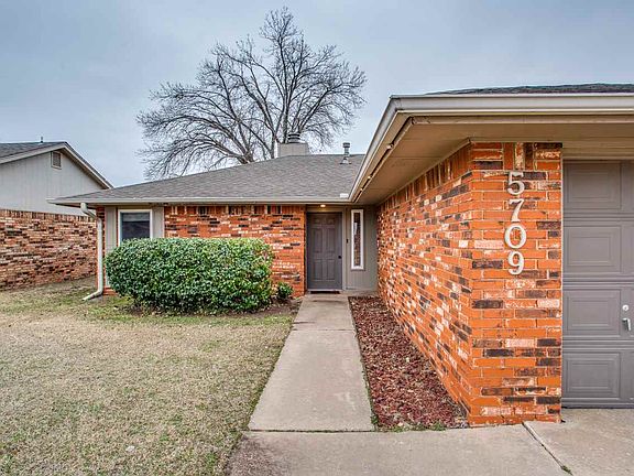 3rd image of 5709 Fountain Head Dr