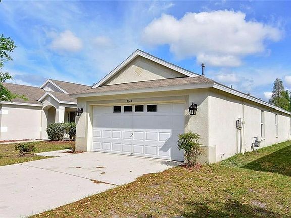 3rd image of 7544 Oxford Garden Cir