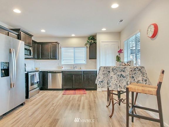 5th image of 18832 105th Ln E