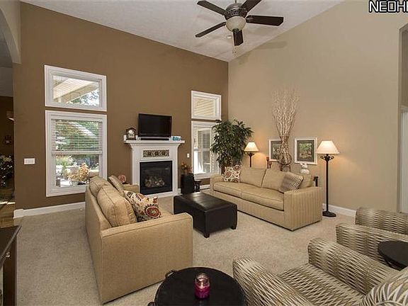 4th image of 21295 Breckenridge Ln
