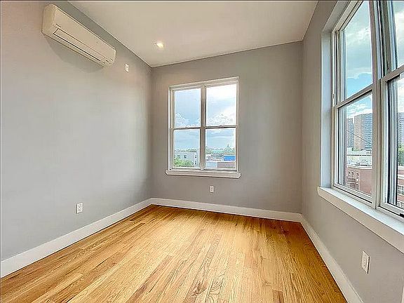 4th image of 2178 Bergen St #4E
