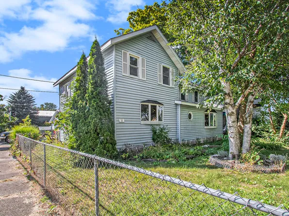 25 S Courtland St, Hart, MI 49420