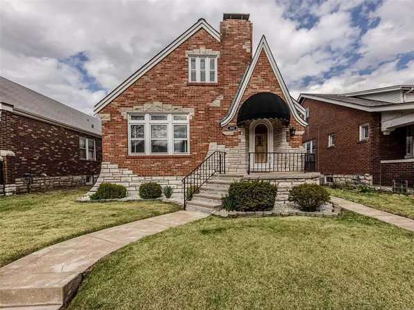4111 Federer Pl, Saint Louis, MO 63116