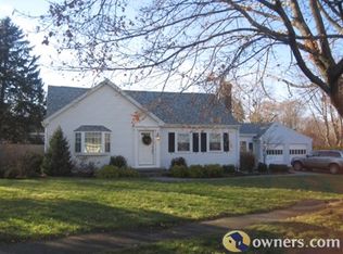 4 Grapevine Rd, Danvers, MA 01923