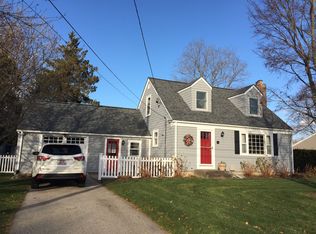 14 Tucker Rd, Smithfield, RI 02828