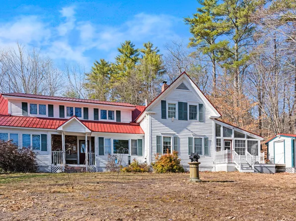 37 Waterford Road, Harrison, ME 04040