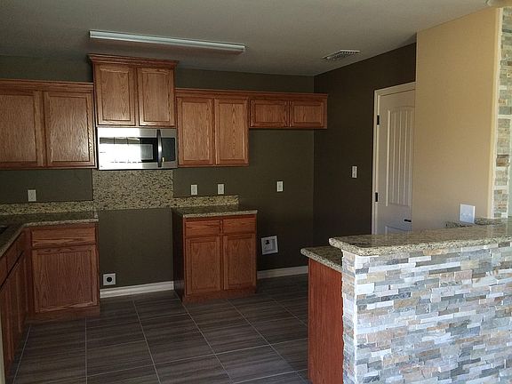 5th image of 4007 Katiana Dr
