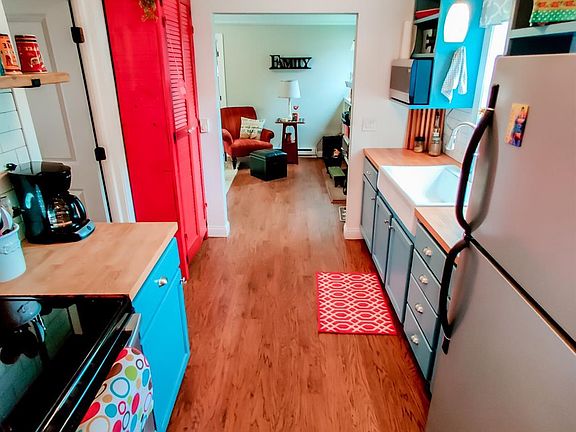 3rd image of 2166 2165 C Ave