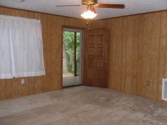 5th image of 34 Buck Creek Dr