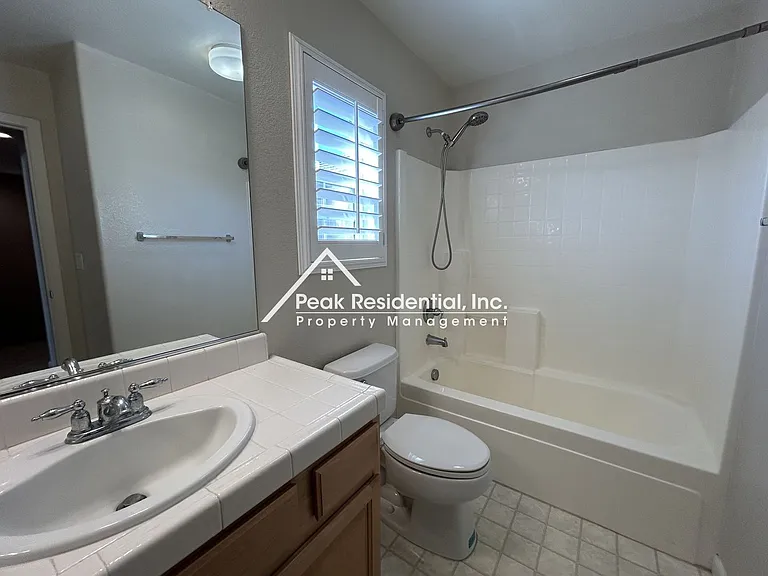 9196 Cortina Cir — Photo 14