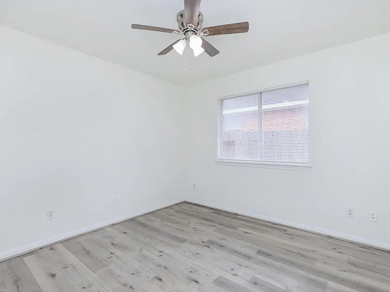 16307 Goanna Ct — Photo 32