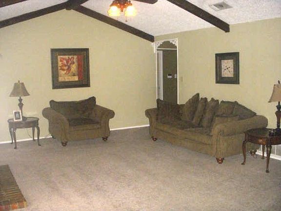 4th image of 7425 Sandywoods Ct