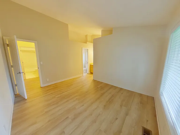 2310 Snelling Dr — Photo 13