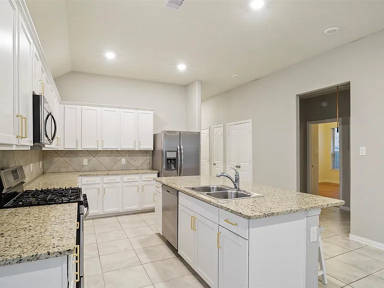 27910 Augusta View Dr — Photo 12
