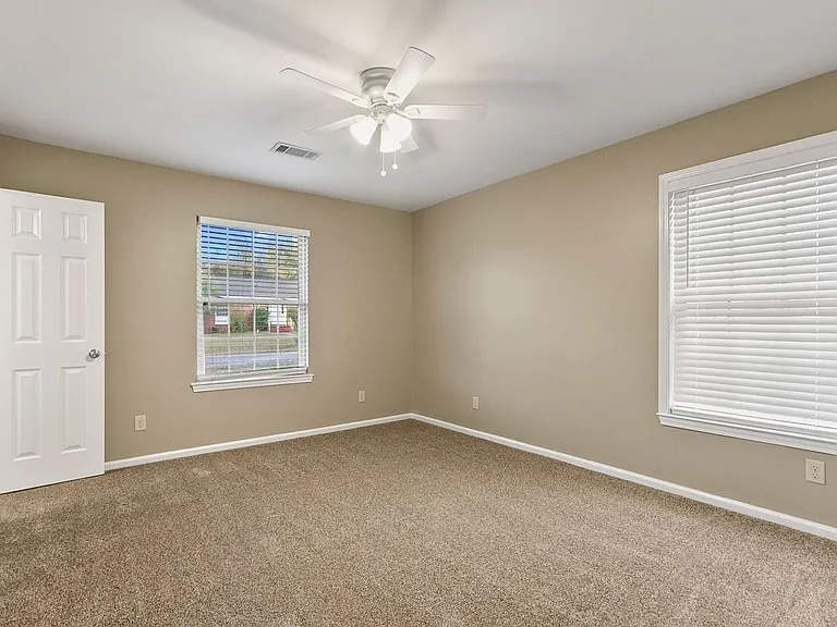 242 Cedar Crst — Photo 19