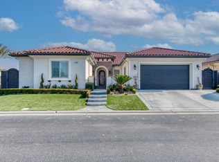 11394 N Relajante Way, Fresno, CA 93730