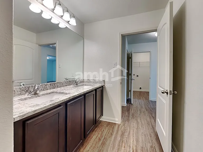 5501 Persimmon Dr — Photo 15
